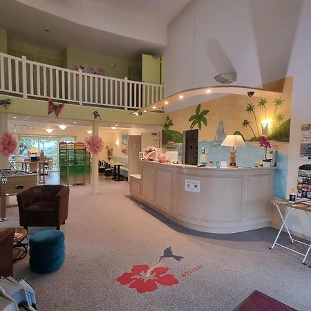 Hotel Le Kolibri Tournus Bagian luar foto