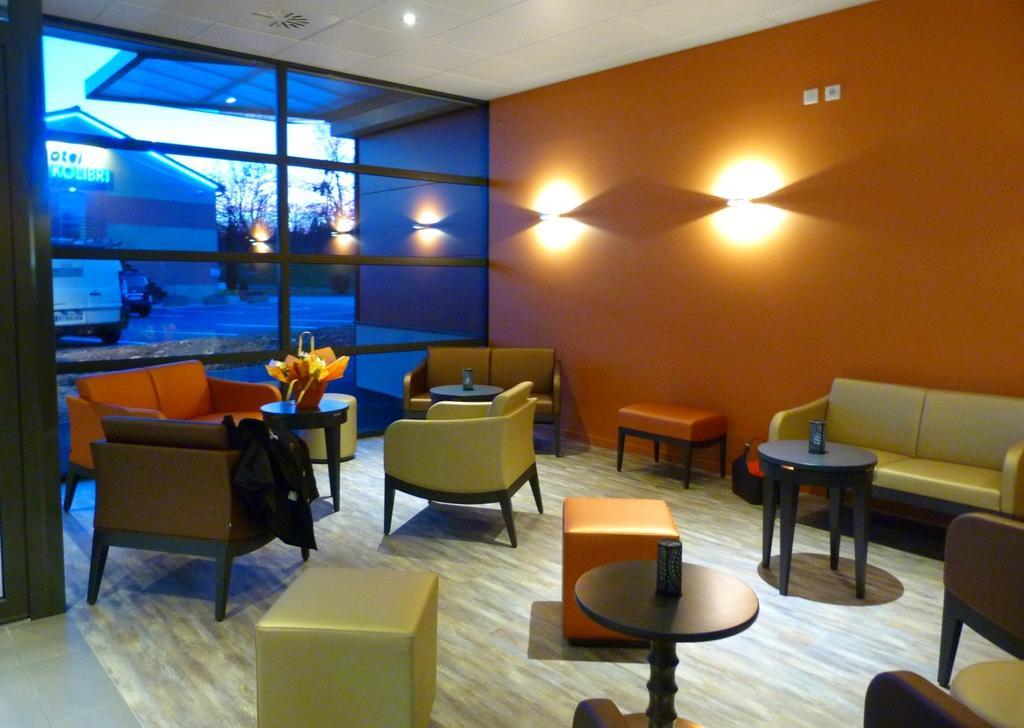 Hotel Le Kolibri Tournus Bagian luar foto