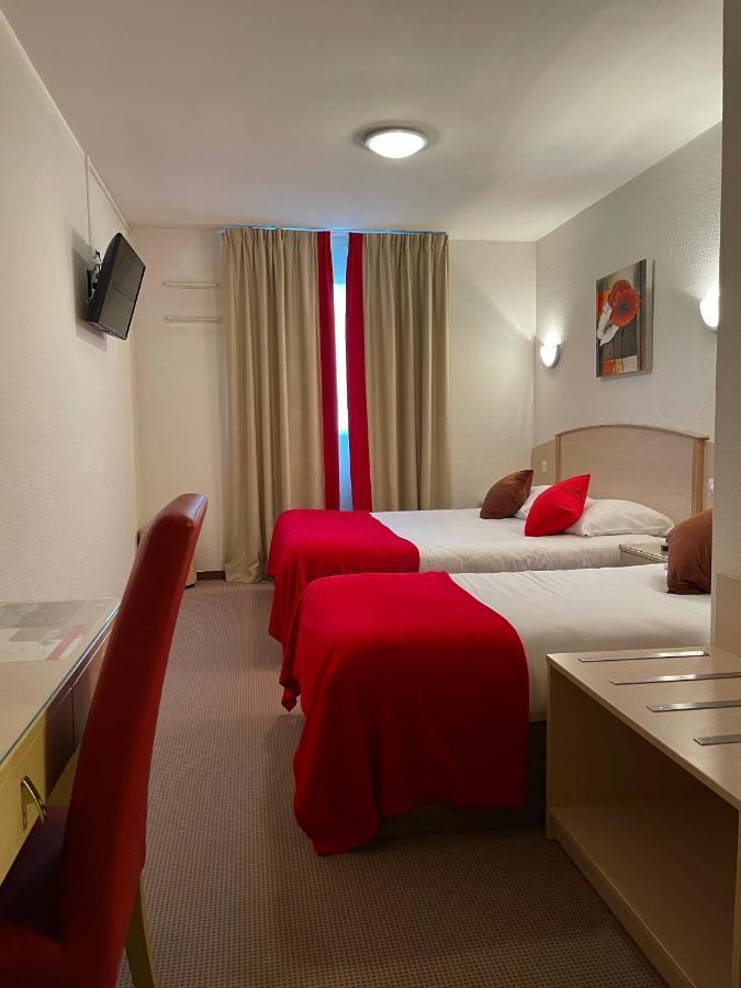 Hotel Le Kolibri Tournus Bagian luar foto