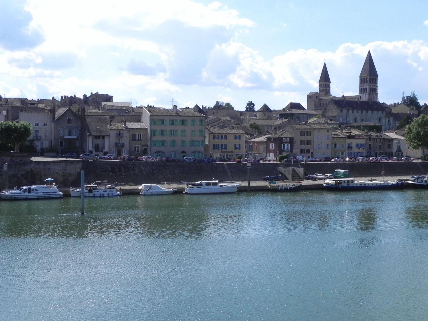Hotel Le Kolibri Tournus Bagian luar foto