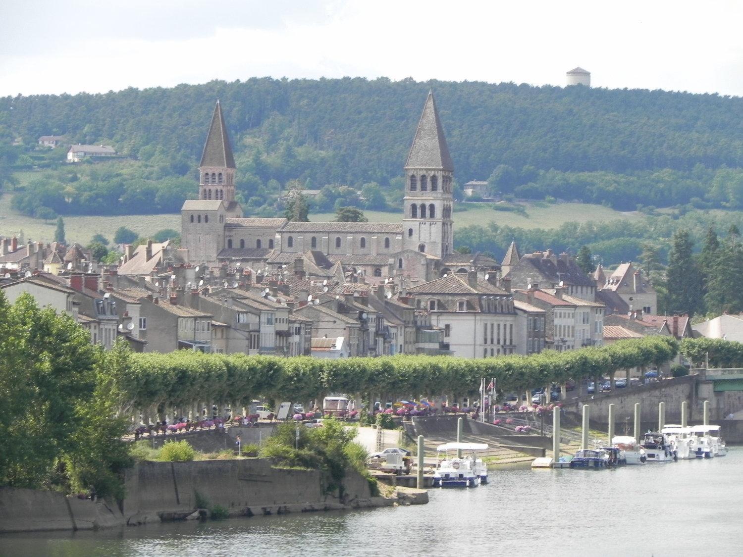 Hotel Le Kolibri Tournus Bagian luar foto