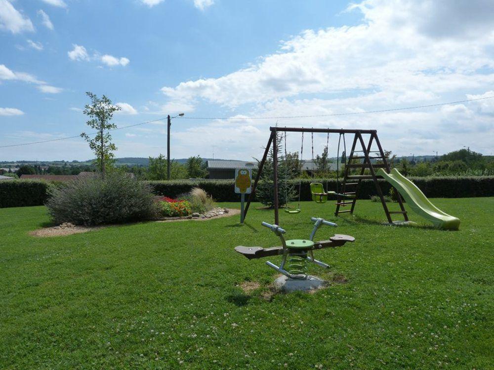 Hotel Le Kolibri Tournus Bagian luar foto